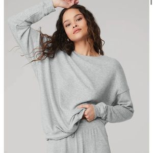 Alo Soho Pullover in Dark Heather Gray Size Medium